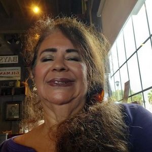 Meet your Posher, Lucie